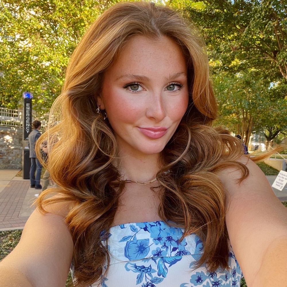 Meet your Posher, Macy